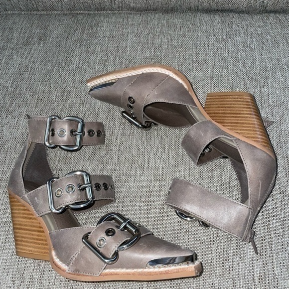 New Jeffrey Campbell Emilia Buckle Cutout Boot women size 5.5 - Picture 2 of 8